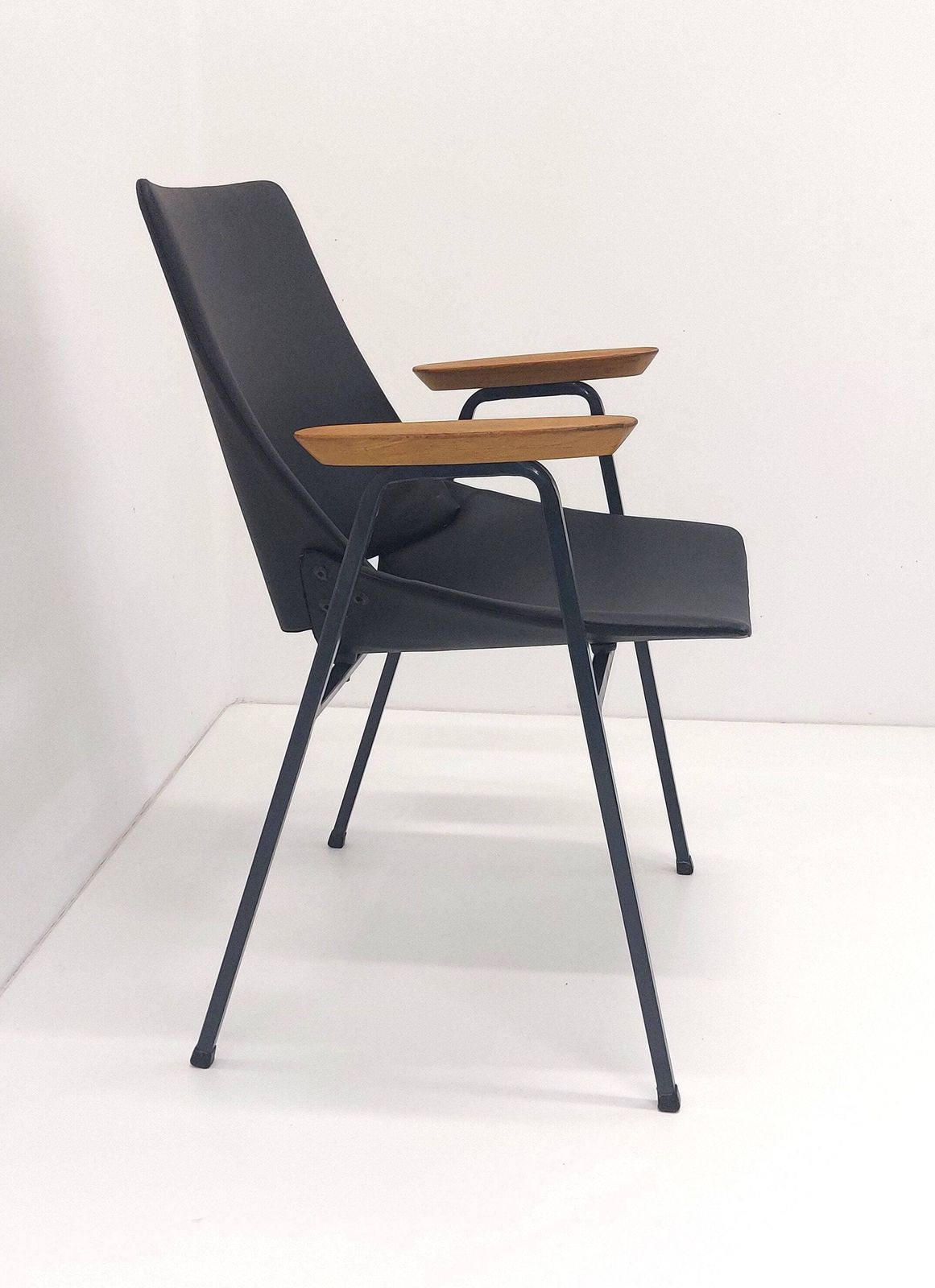 Vintage Niko Kralj Shell Chair / Black Faux Leather / Desk Chair / Armchair / 1960s Yugoslavia / Mid Century Modern Home photo Furniture