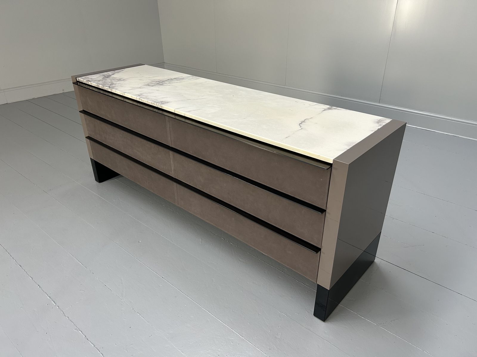 Giorgio Collection "Vision" Chest Of Drawers Dresser With Carrara Marble Top