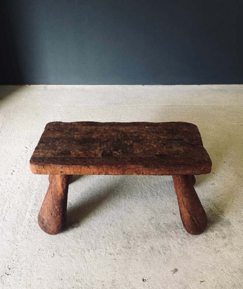 Brutalist Hand Crafted Carved Oak Coffee Table, Belgium 1960's photo vinterior