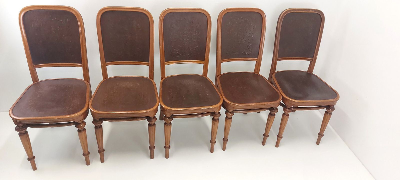 Set Of 6 (5+1 Gratis) Vintage Thonet/ Thonet Chairs Antique/ Thonet Dining Chairs/ Thonet Embossed Chairs