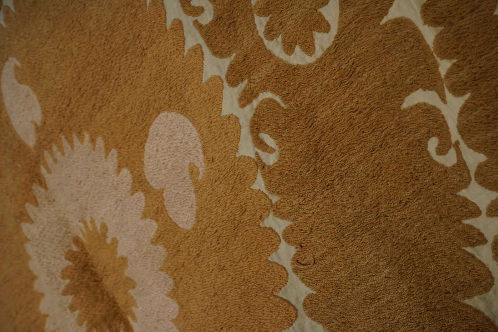 Suzani Cover, Tribal Embroidery Wall Decor, Suzani Bedspread, Ethnic Fabric, Faded Pale Vintage  Cloth 4'1'' X 4'5'' photo furniture