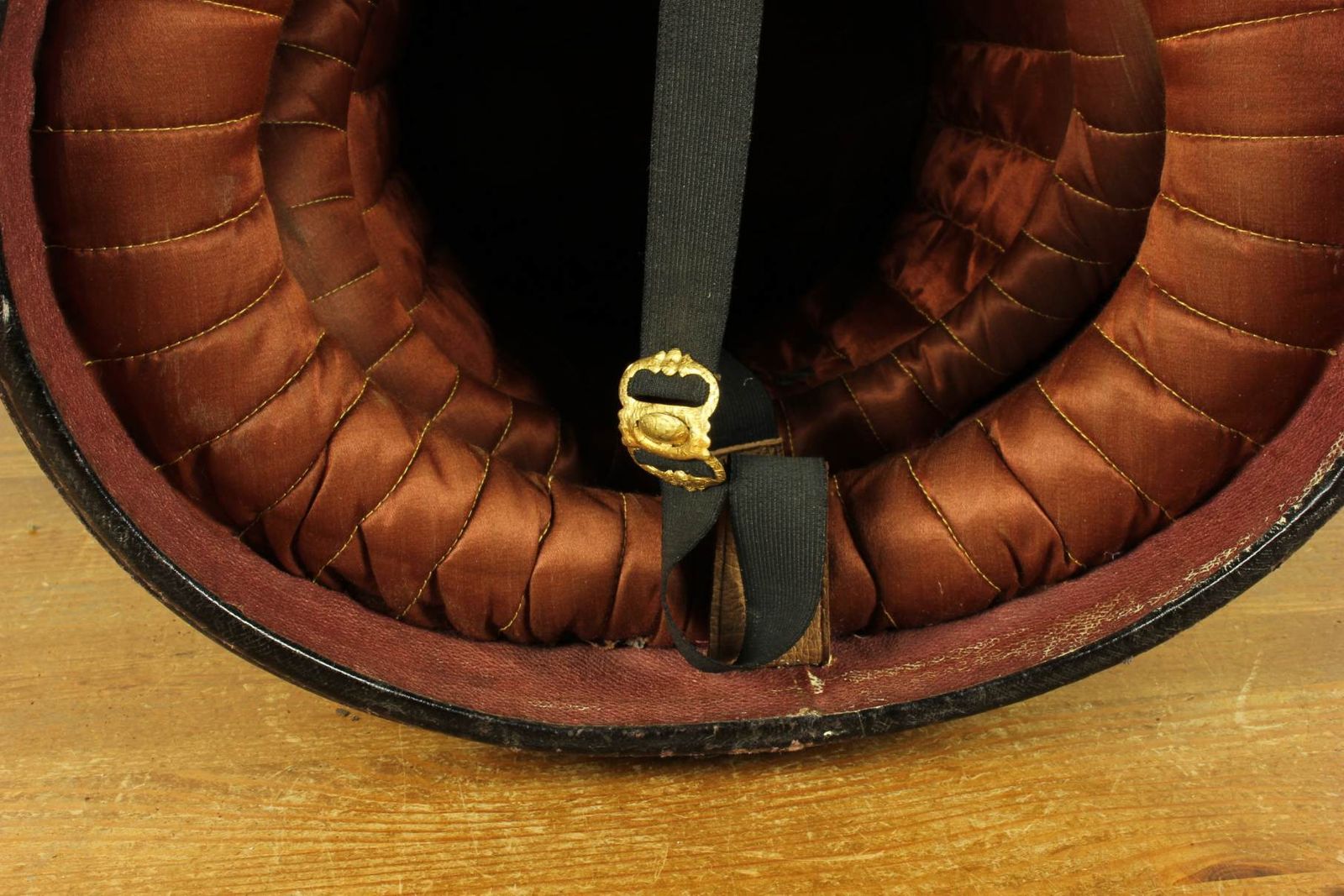 photo vinterior Antique Double Hat Case. Jw Allen Miitary Leather Multi Top Hat Box.
