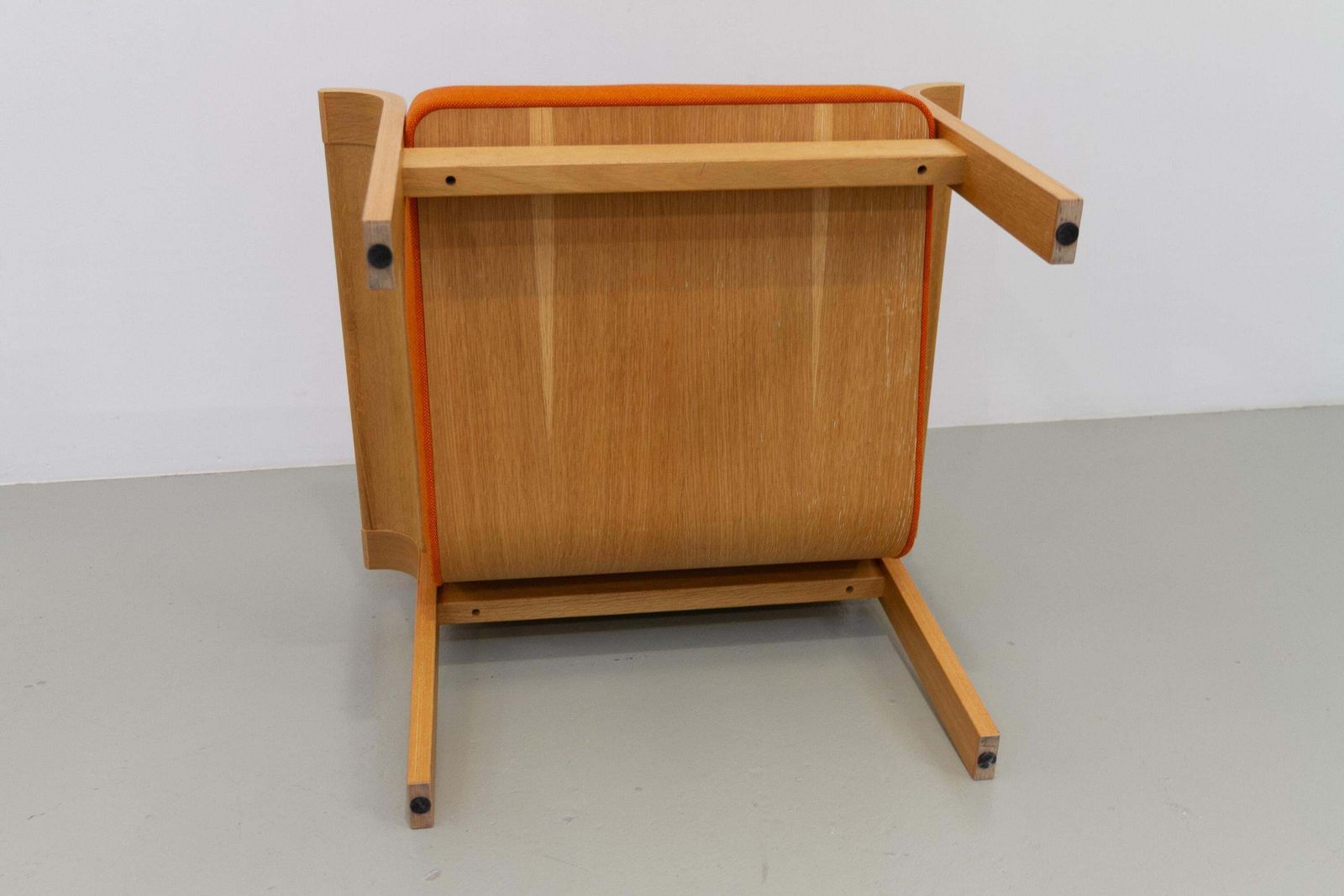 photo vinterior Danish Orange Oak Botium Lounge Chair By Magnus Olesen, 1970s.