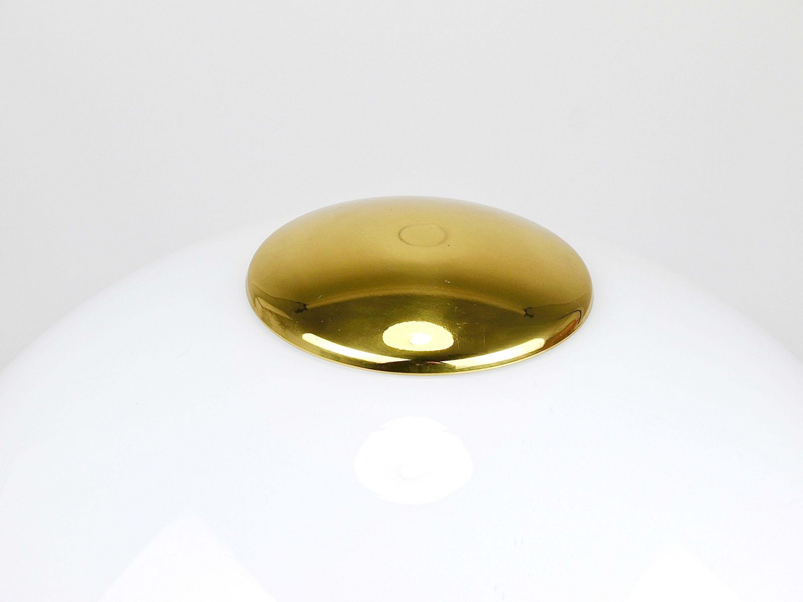 Lighting F. Fabbian Gold & White Murano Glass Mushroom Table Side Lamp, Italy, 1970s photo