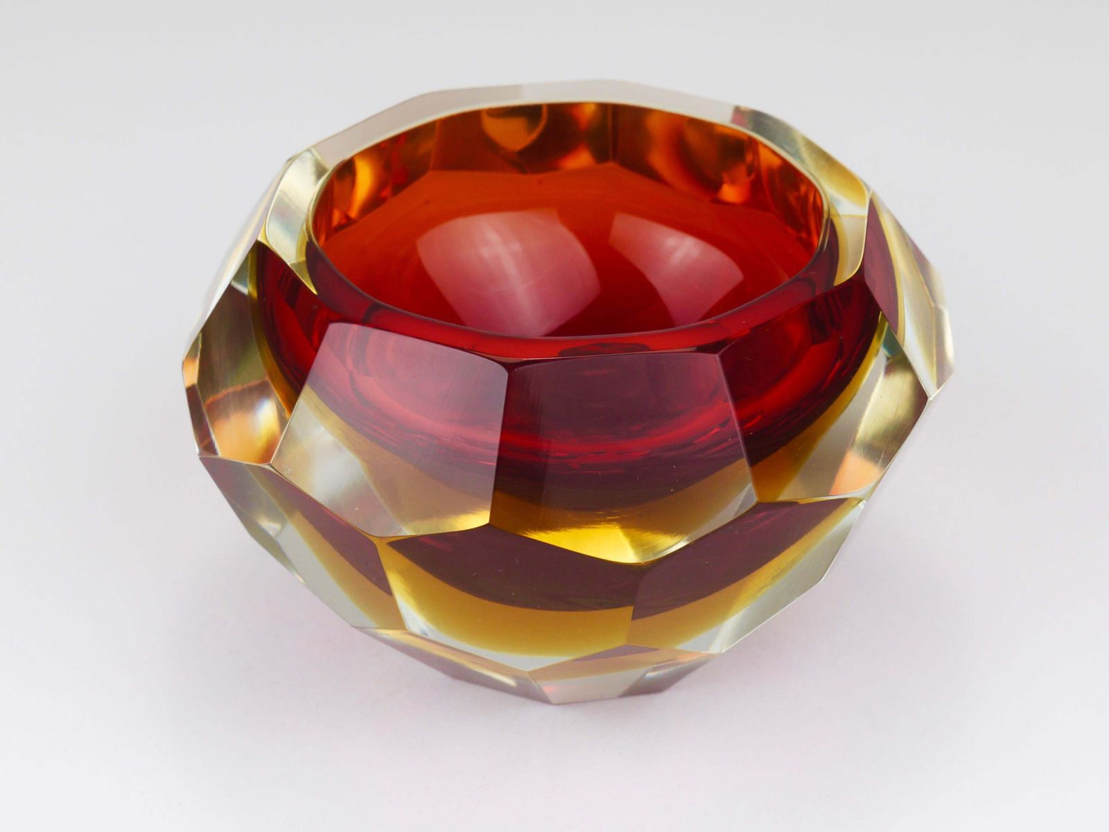Home Decor Mandruzzato Sommerso Faceted Caviar Murano Glass Diamond Bowl, Italy, 1960s photo