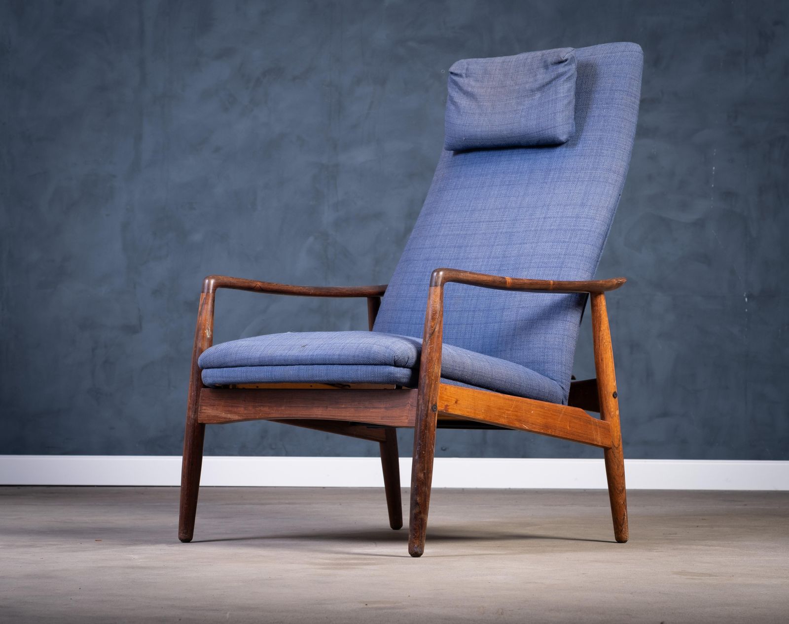 Verstelbare Lounge Chair In Palissander Van Søren Ladefoged, Deens Design, Ca. Jaren 1960 photo for sale