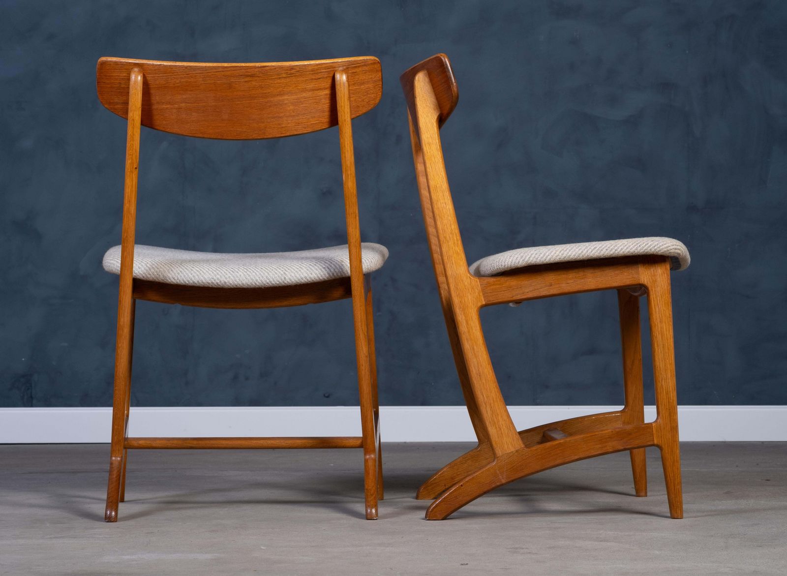Set Of Six Danish Dining Chairs In Oak And Teak, 1960s photo vinterior
