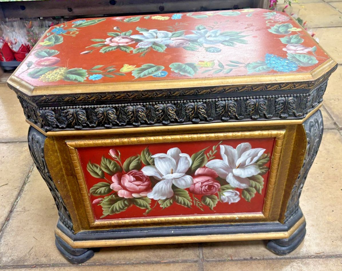 Vintage Georgian Style Heavily Carved & Floral Pattern Storage Chest/ Trunk