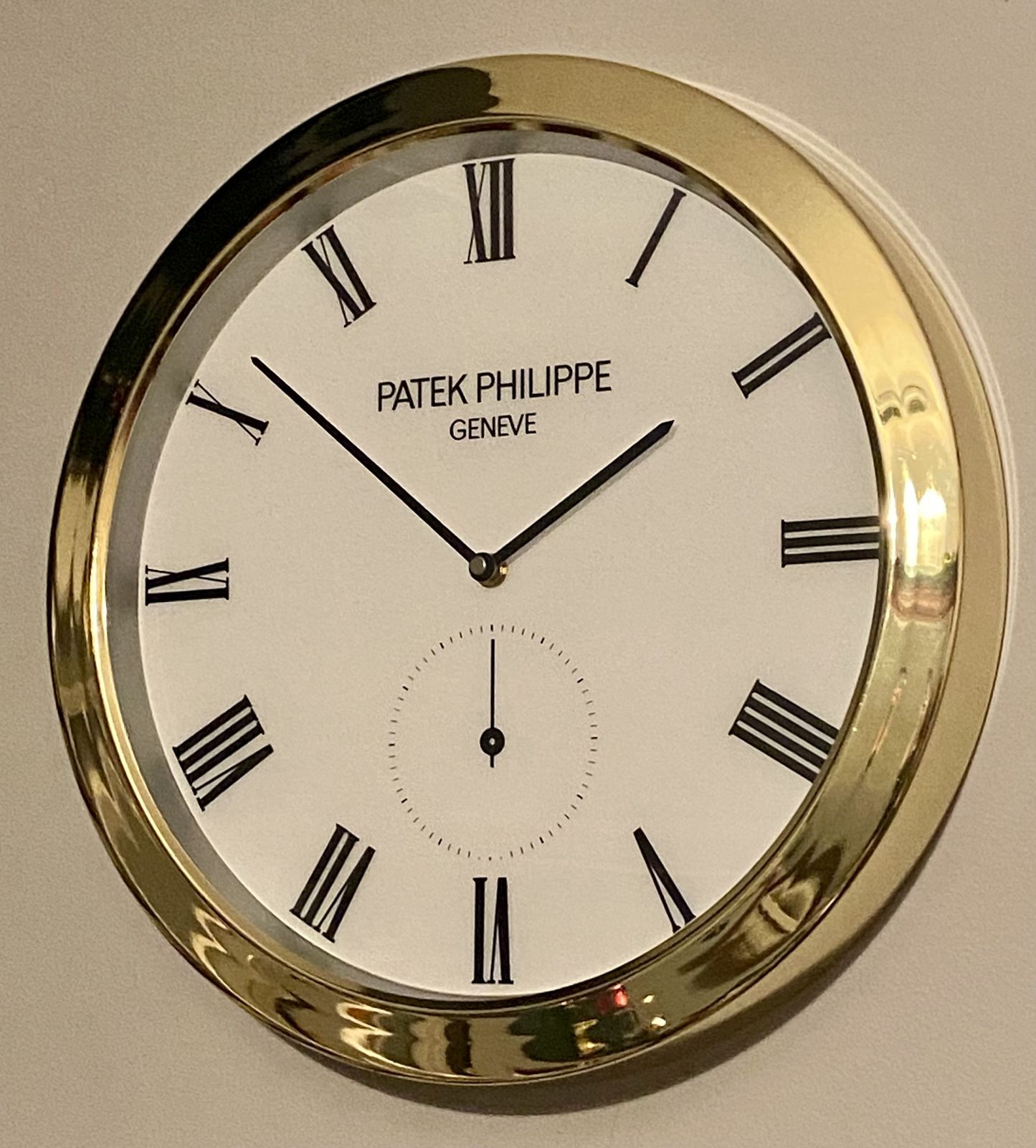 Patek Philippe Geneve Swiss Perpetual Calendar Chronograph Nautilus Dealer Promo Luxury Watch Shop Wall Clock Chronograph Timepiece photo buy