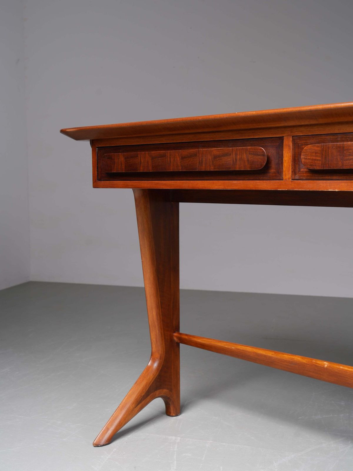 Ico Parisi Console In Walnoot En Kersenhout, Italië, Ca. Jaren 1950 photo buy