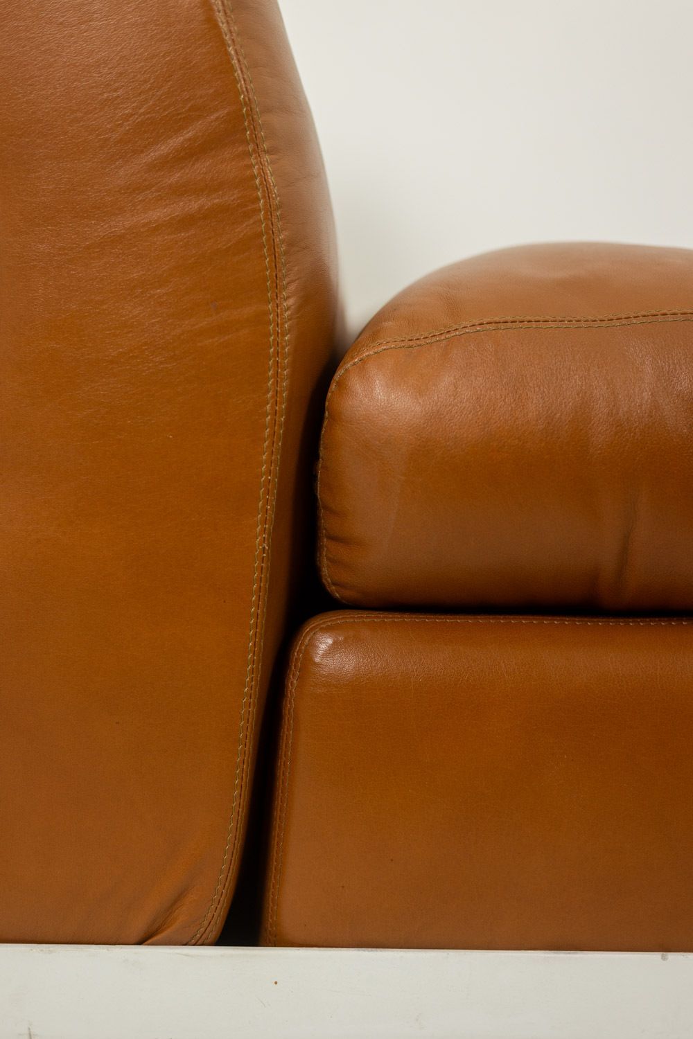 Mario Bellini, For B&B Amanta Leather Armchair. Circa 1970 photo vintage
