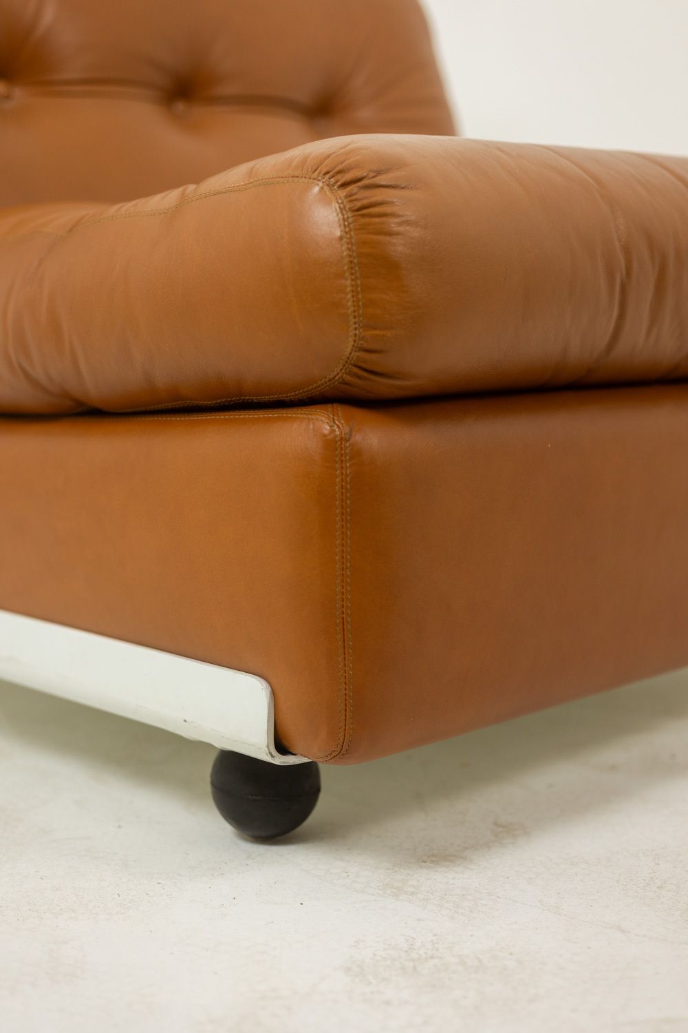 photo for sale Mario Bellini, For B&B Amanta Leather Armchair. Circa 1970
