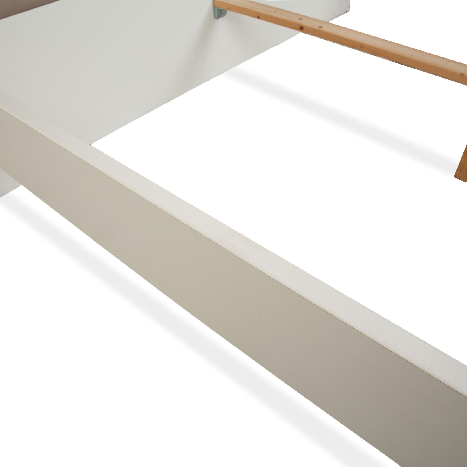 Lit Musterring en bois et cuir beige photo Mobilier