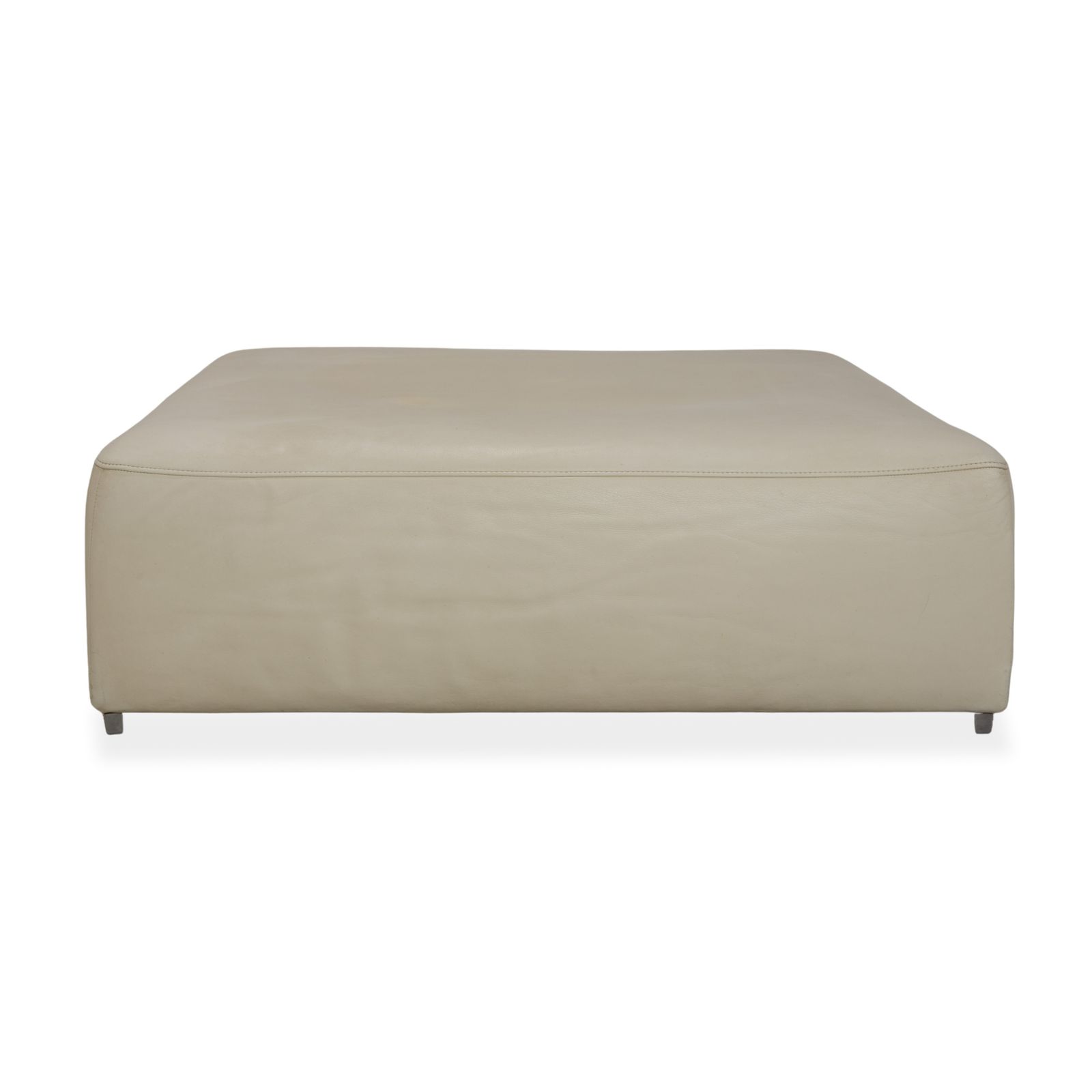 Mobilier Tabouret Ligne Roset Malhoun en cuir crème photo