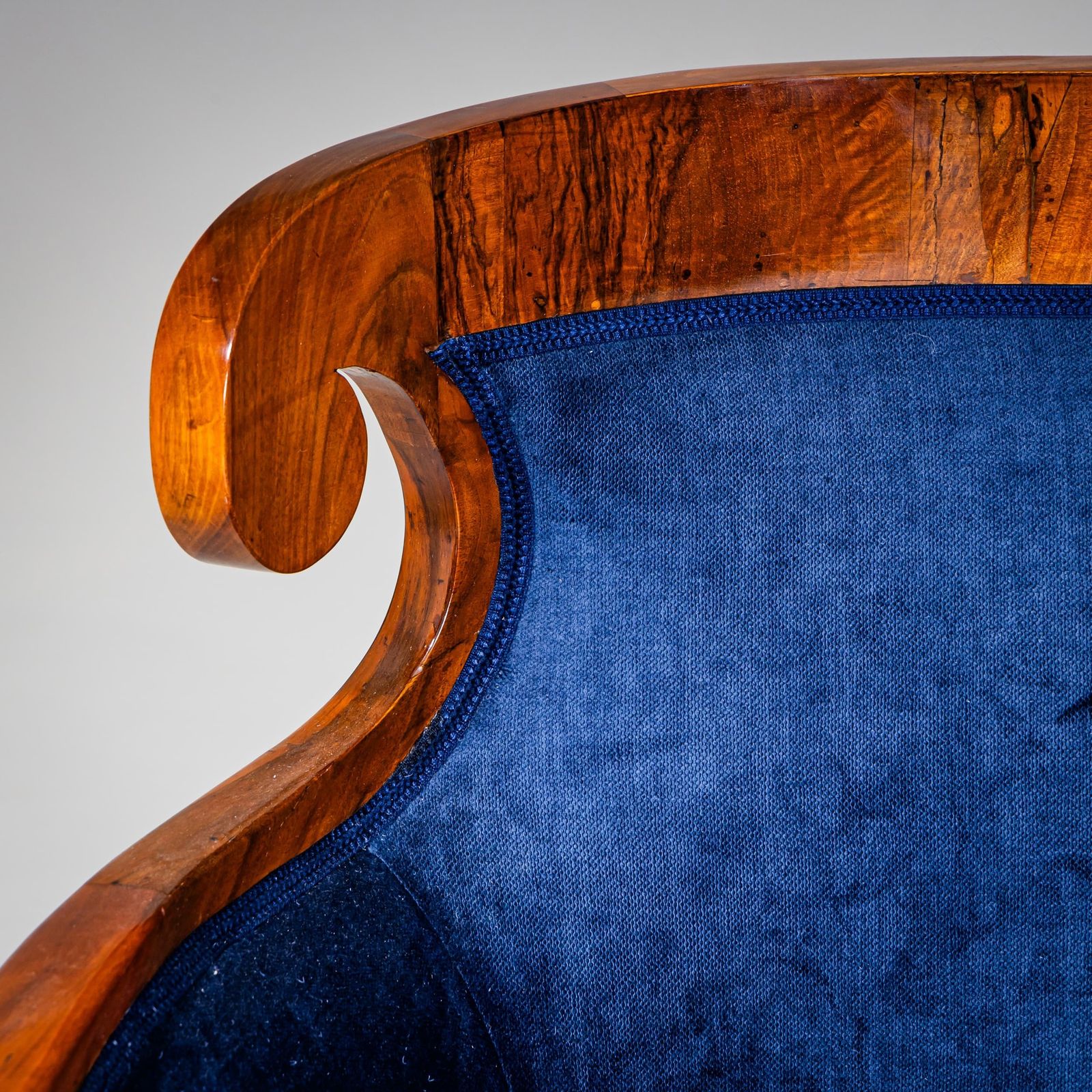 Biedermeier Sofa In Walnoot, Oostenrijk, Ca. 1830 photo furniture