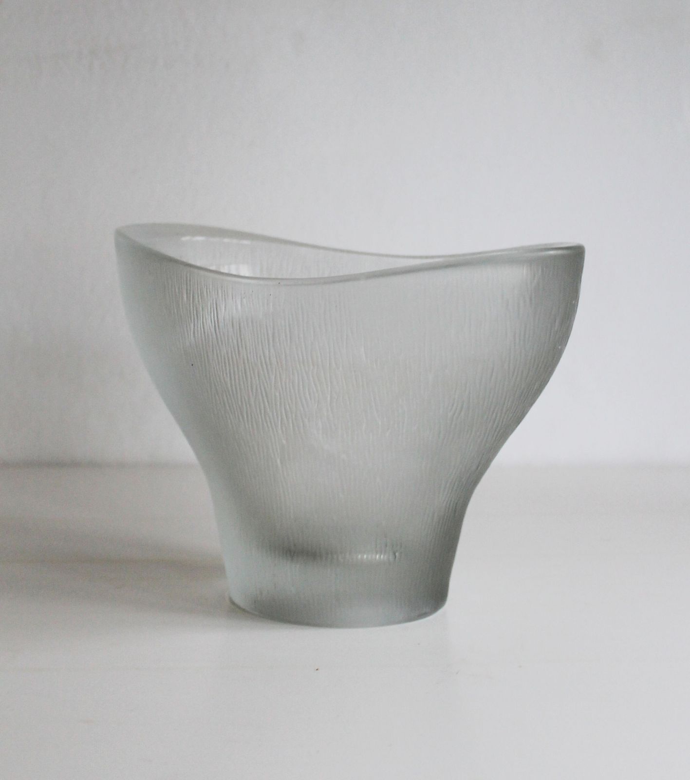 160.0 1962 “Eye Bath” Bowl By Frantisek Vizner For Rudolfova Hut photo