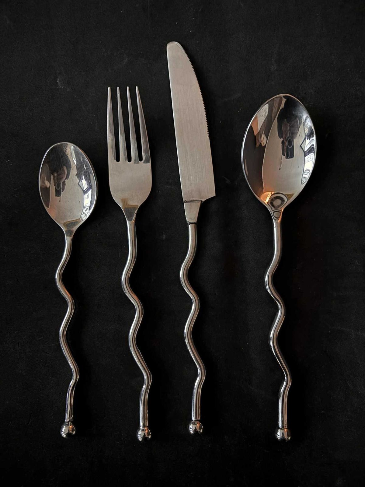Set 16 Flatware Twist Cutlery Twisted Forged Brutalist Decor Medieval Viking Postmodern Flatware Handmade 4 Couple Gift Wedding photo furniture