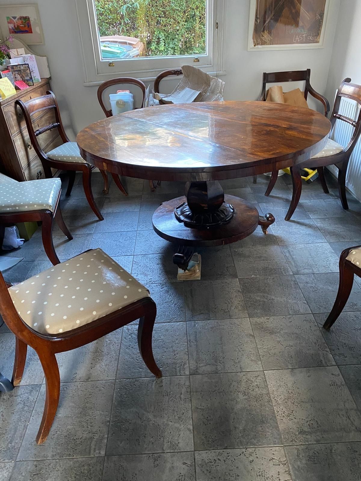 Antique Mahogany Tilt Table With 8 Chairs