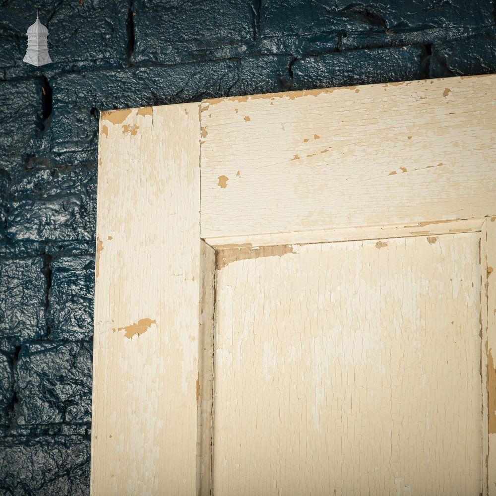 photo buy Moulded Panel Door, 4 Panel, Distressed Paint
