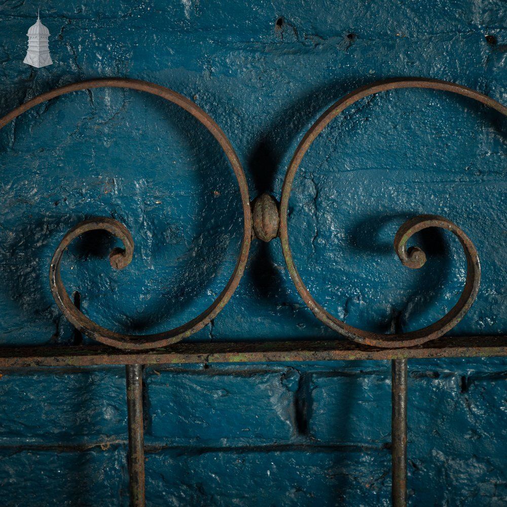 photo vintage Scrollwork Garden Gate, 19th C Wrought Iron Gate