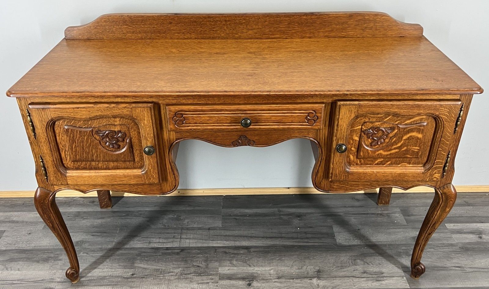 Cabinet Vintage French Louis XIV Oak Sideboard With Carved Cupboard Lot 4569