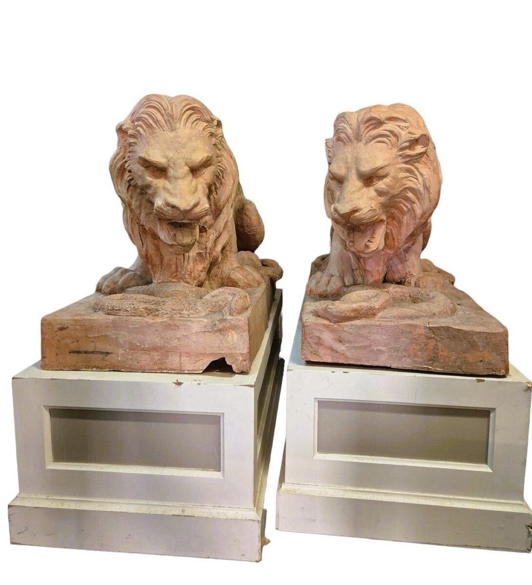 Pair Of Terracotta Lions On A Base, 19th Century