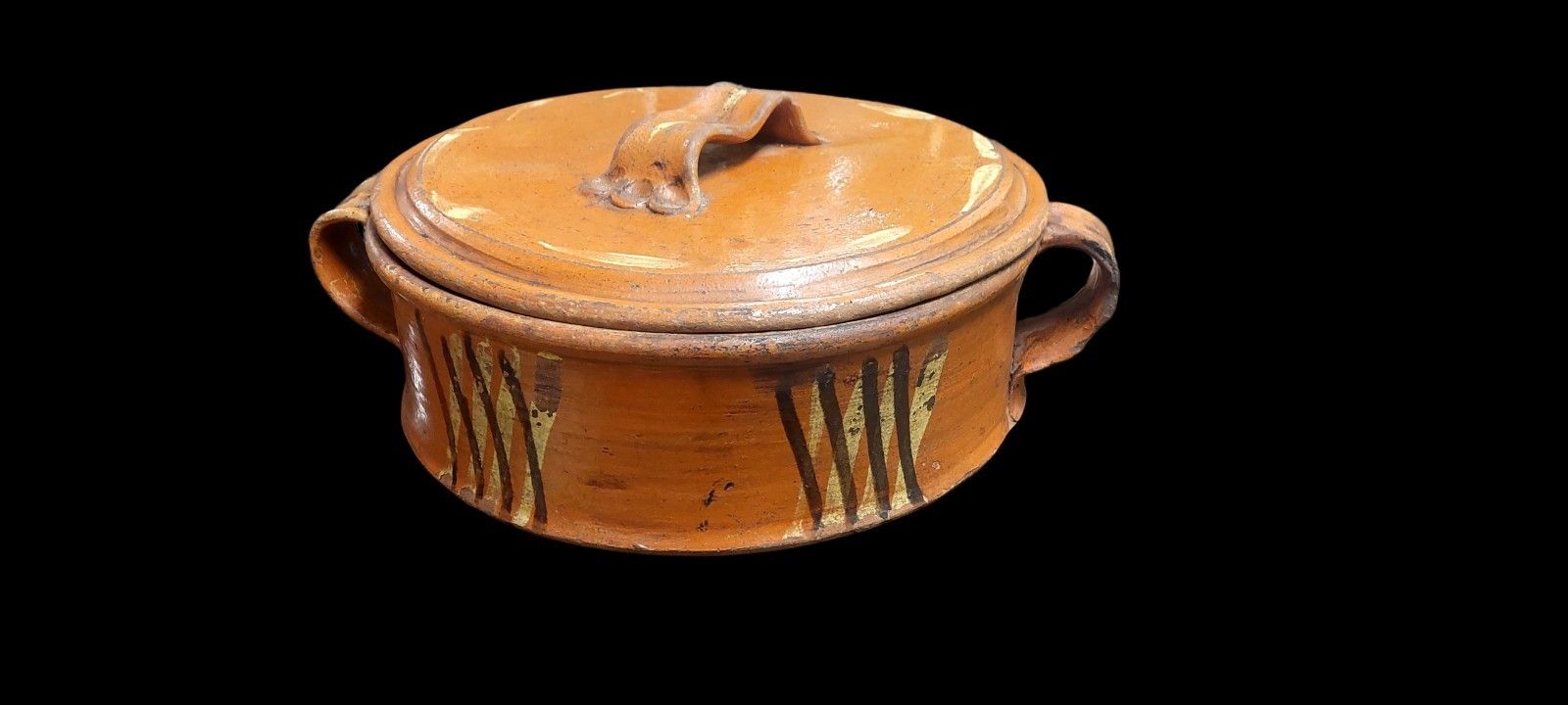 210.0 Antique Large Tuscany 19th Century Enamel Terracotta Bean Pot Rare!!!! photo