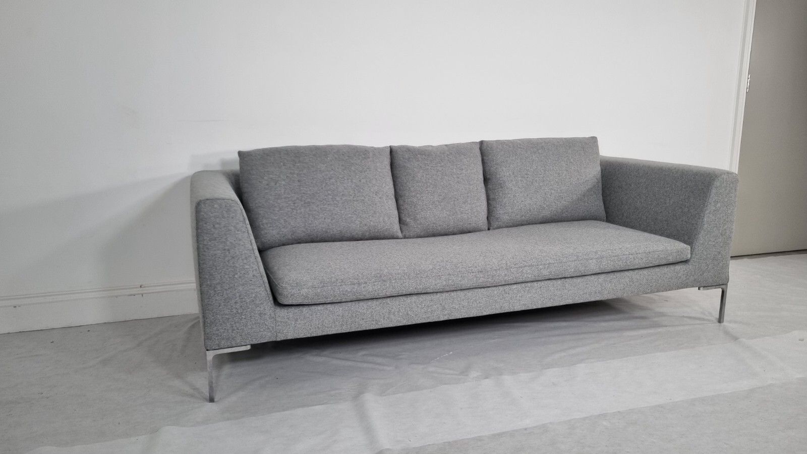 Bb Italia Charles Sofa In Luxuriously Soft Mid Grey Lambswool Stunning Condition photo for sale