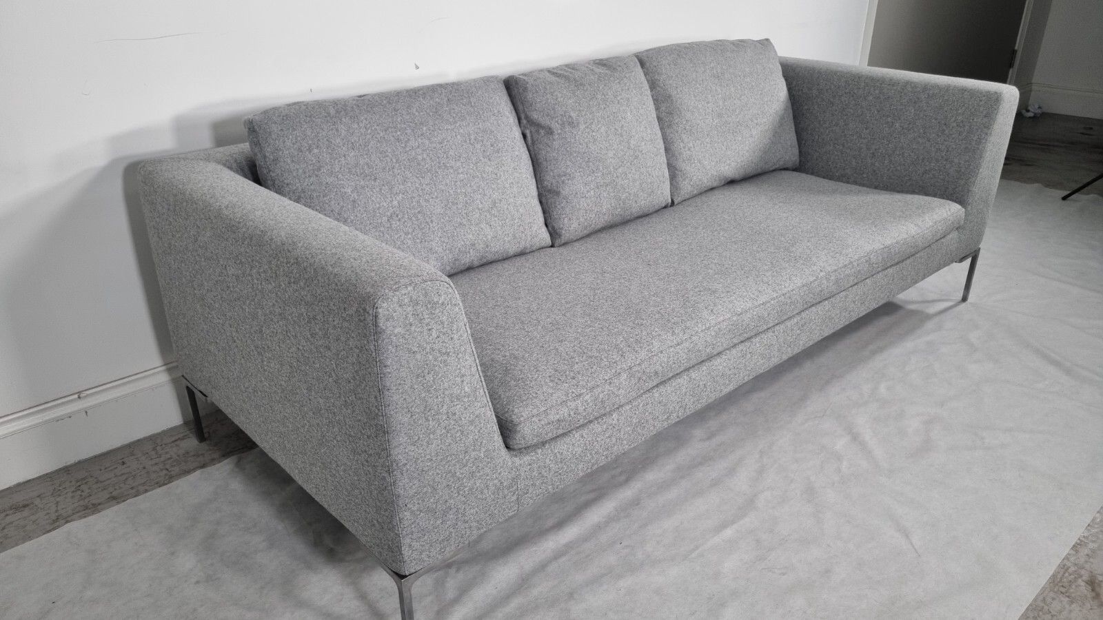 Bb Italia Charles Sofa In Luxuriously Soft Light Grey Wool Impeccable Condition photo 4080.0
