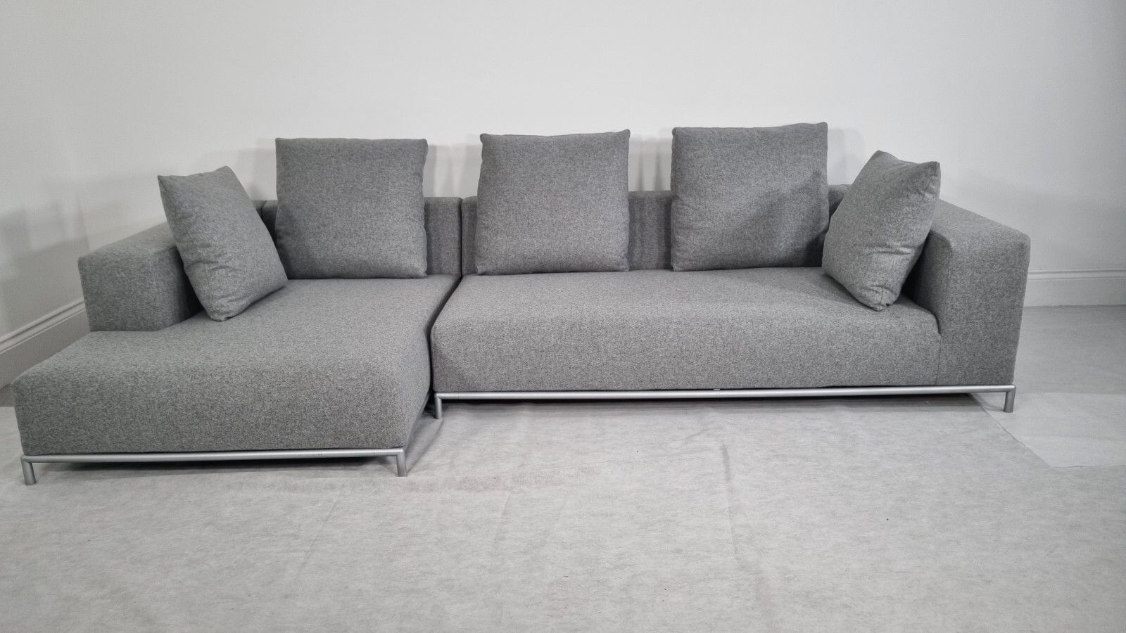 Bb Italia George L Shape In Luxuriously Soft Mid Grey Lambswool Excellent Condit photo buy