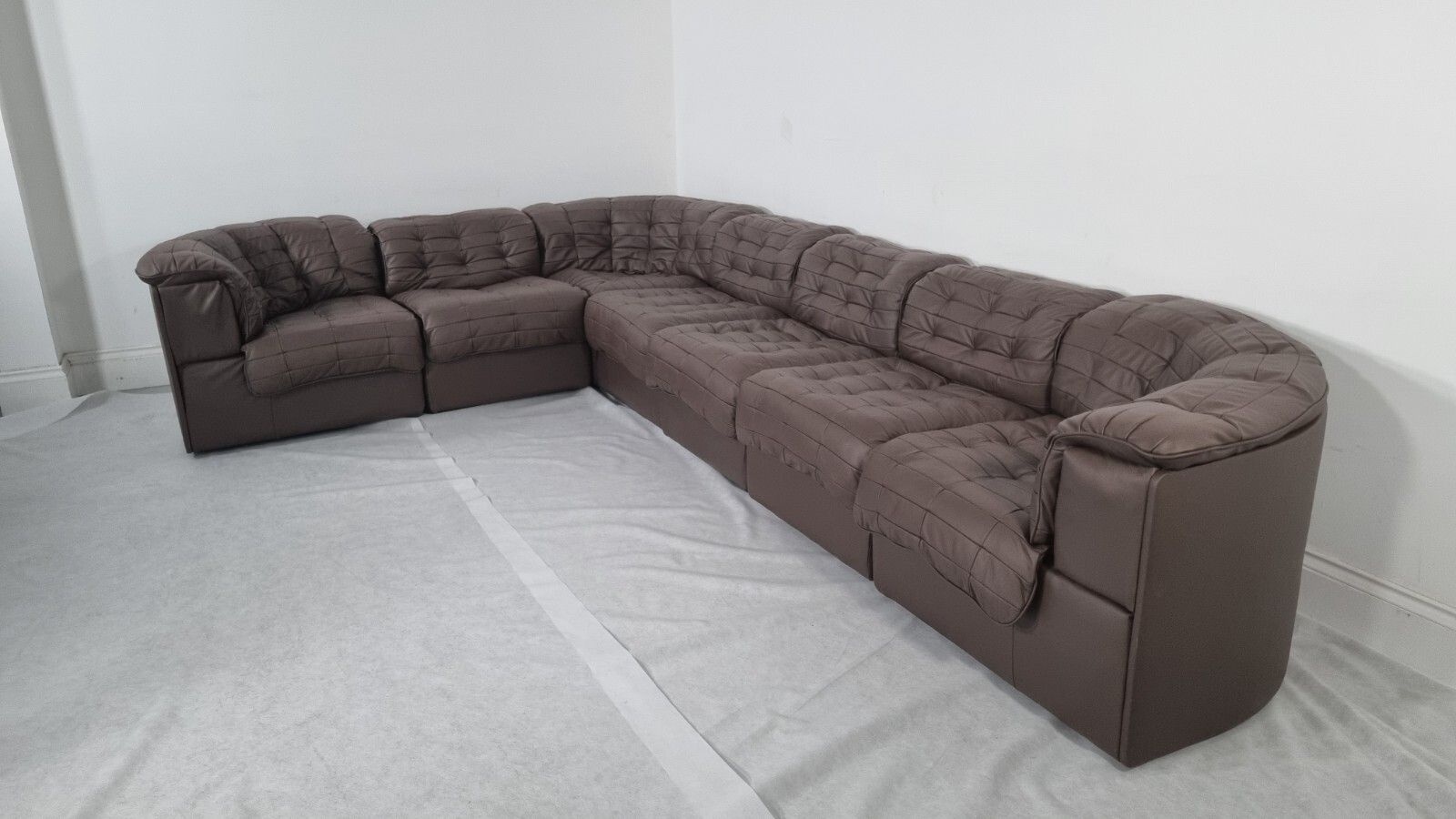 Desede Ds11 1970 Multi Configuration Modular Stunning Suite In Brown Leather photo vinterior