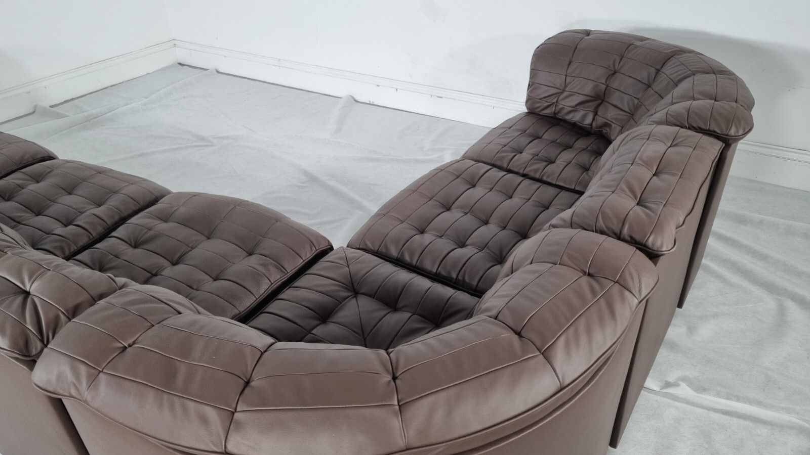 photo vintage Desede Ds11 1970 Multi Configuration Modular Stunning Suite In Brown Leather