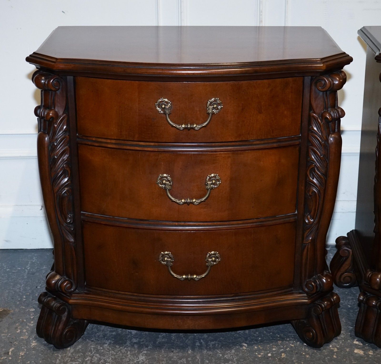 Pair Of Large American Chippendale Style Nightstands Bedside Tables photo 1495.0