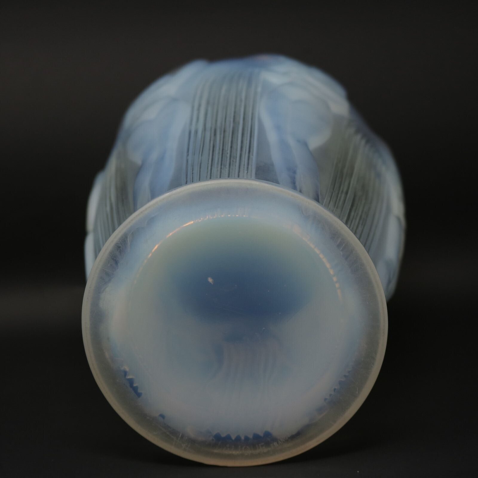 photo vinterior Rene Lalique Opalescent Glass Danaides Vase