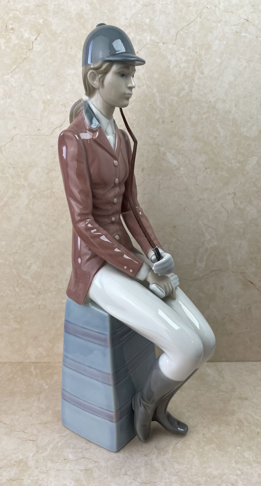 Retired Lladró Female Equestrian Porcelain Figurine photo vintage