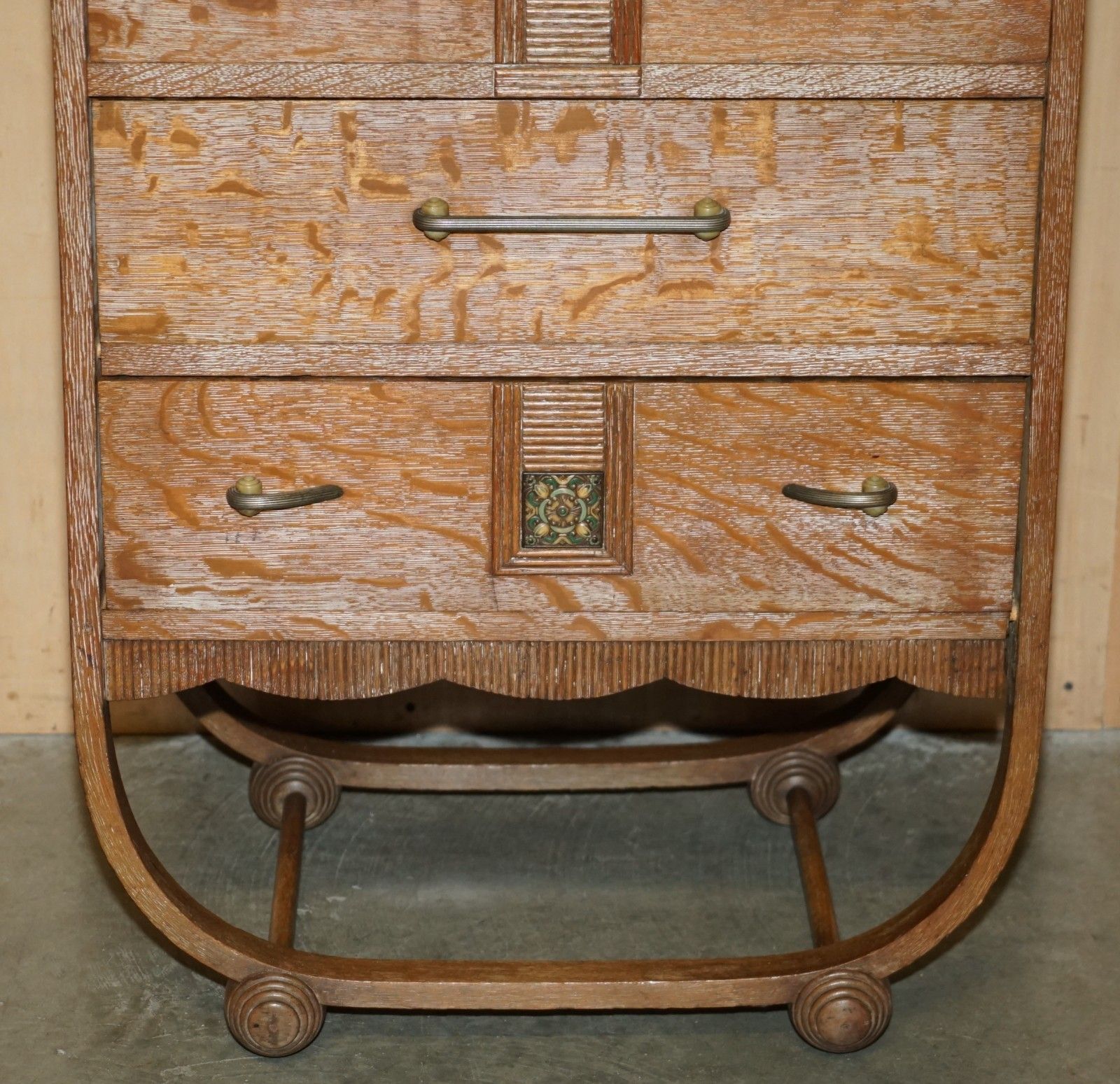 Art Deco Heals London Limed Oak Tall Chest Of Drawers Of A Large Suite photo vinterior