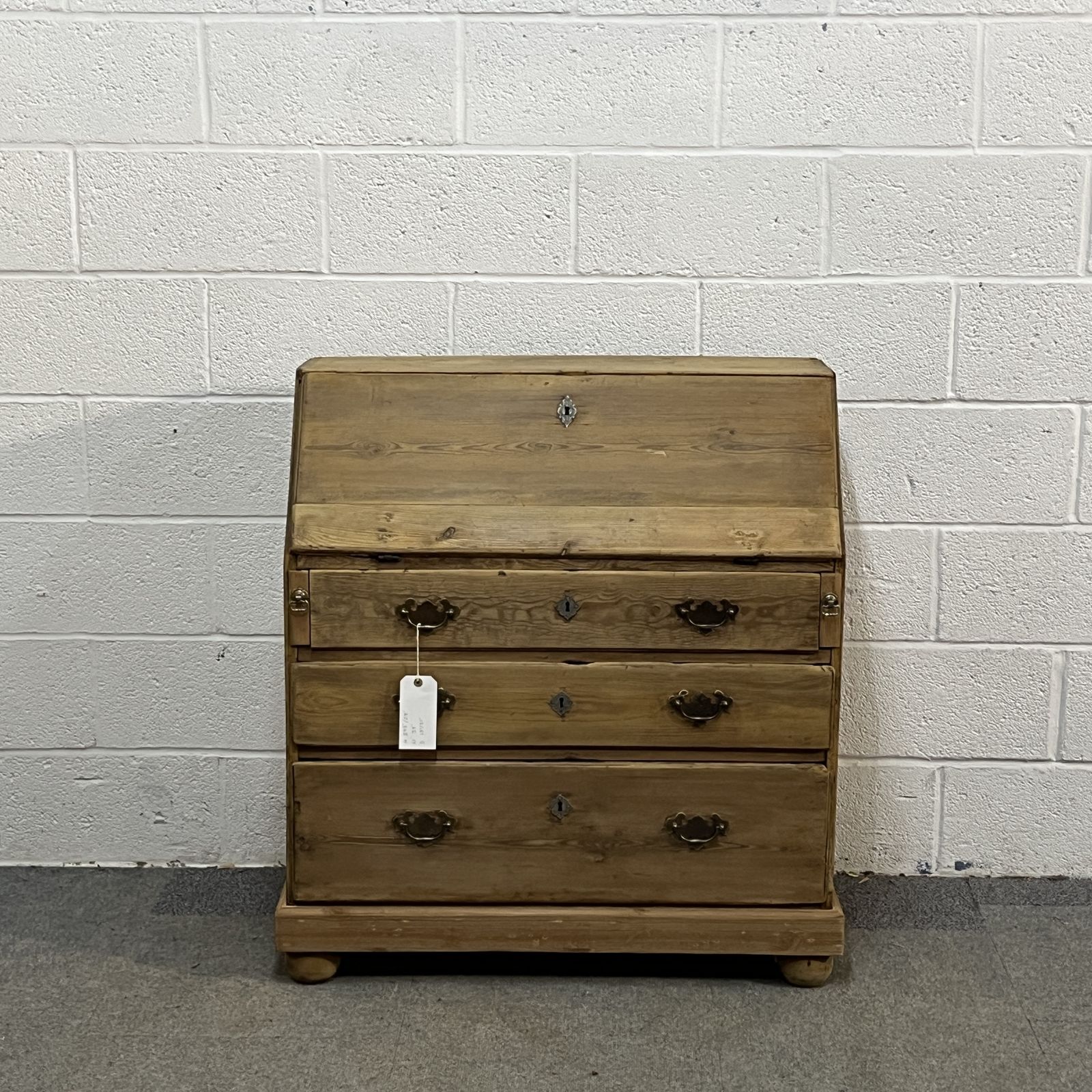 Small English Old Pine Bureau, 1800s