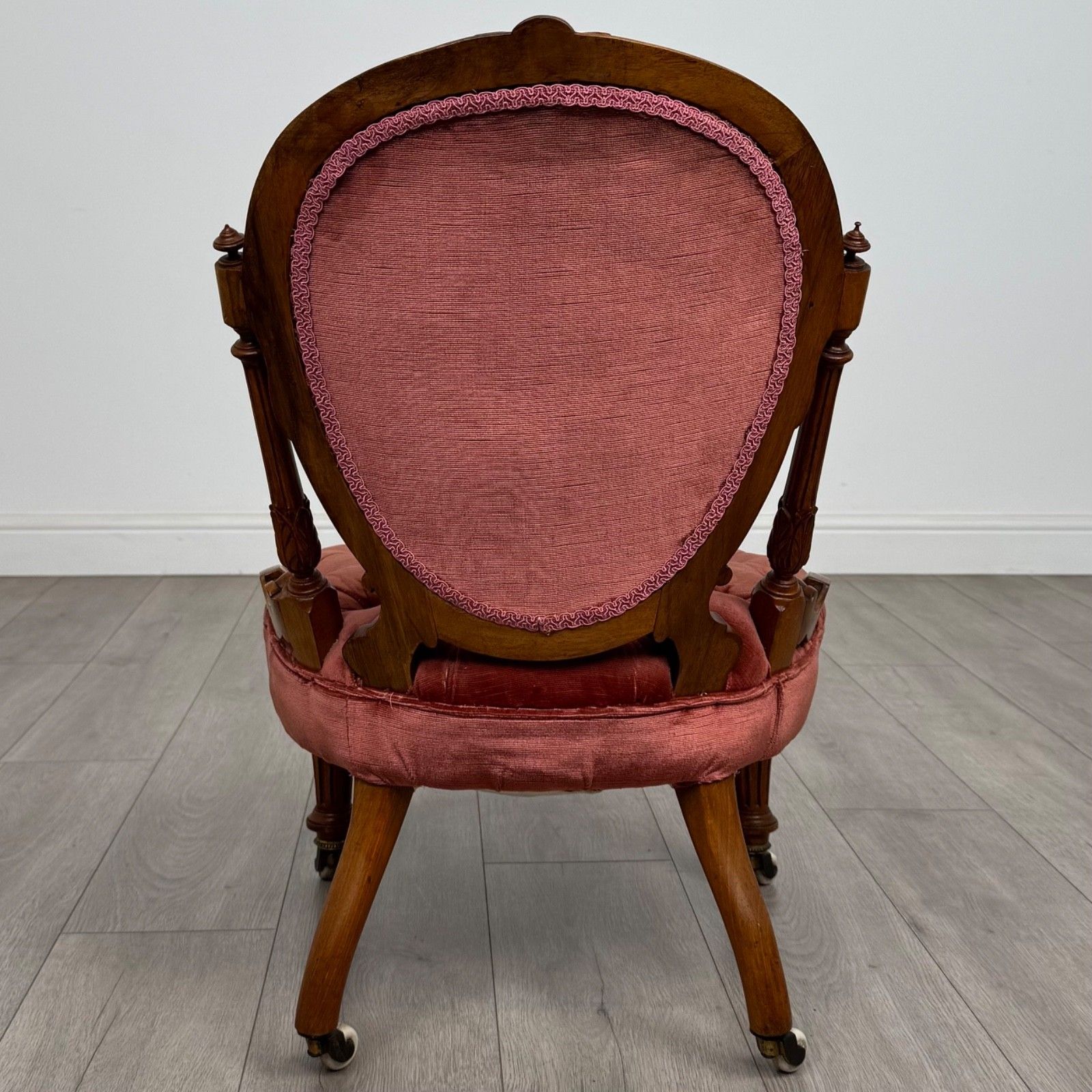 Antique 19th Century Pair Of Parlour Chairs In Walnut photo 495.0