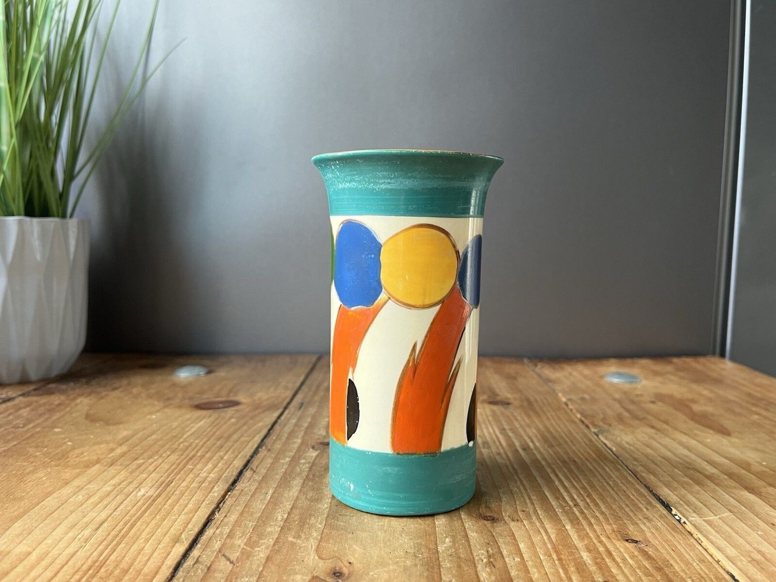 Abstract Art Deco Arabian Arcadian Ware 773 Pottery Clarice Cliff Style Vase 30s photo furniture