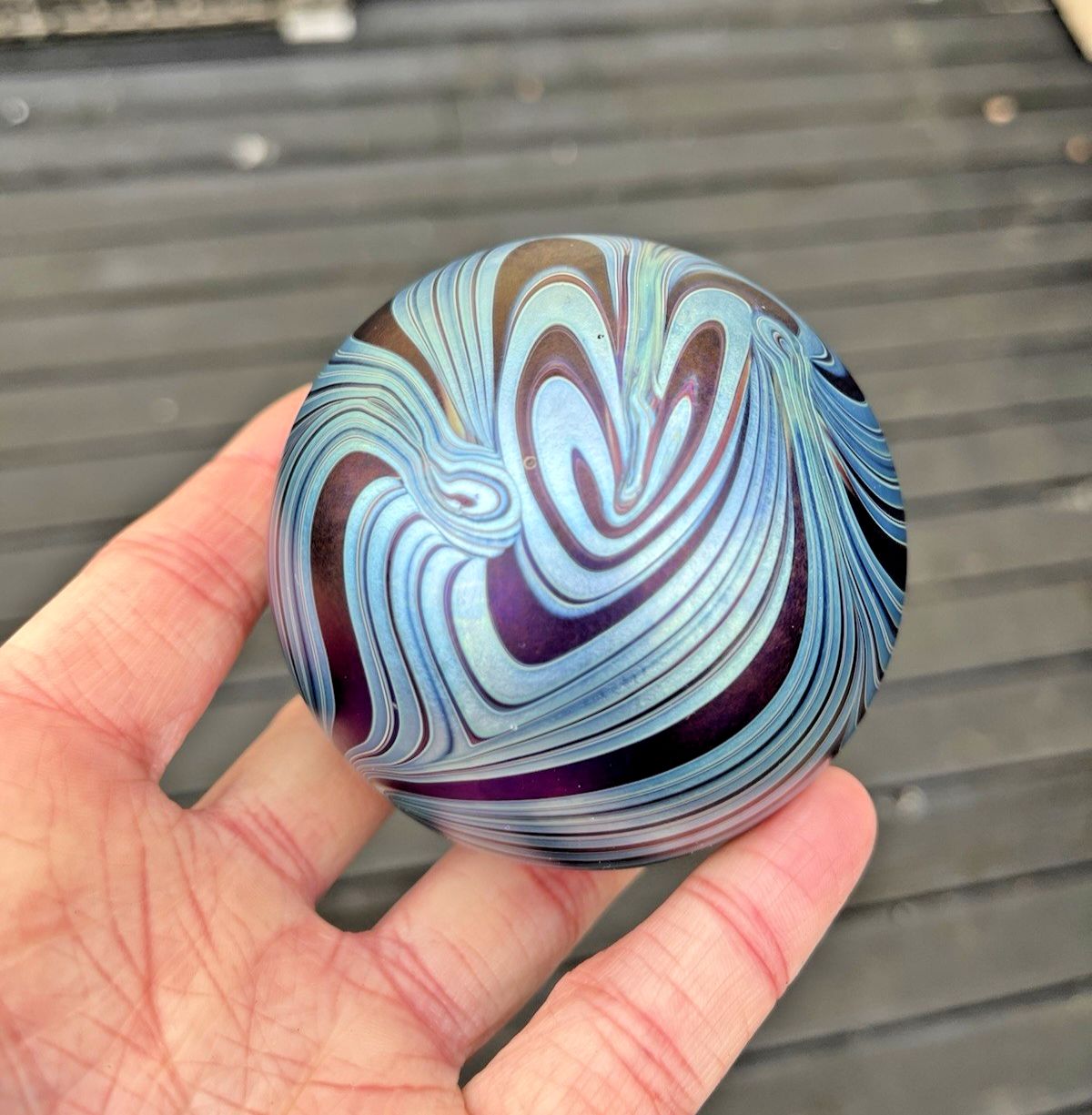 Home Decor C1988 Iridescent Okra Heart Swirl Studio Glass Feathered Paperweight R Golding photo