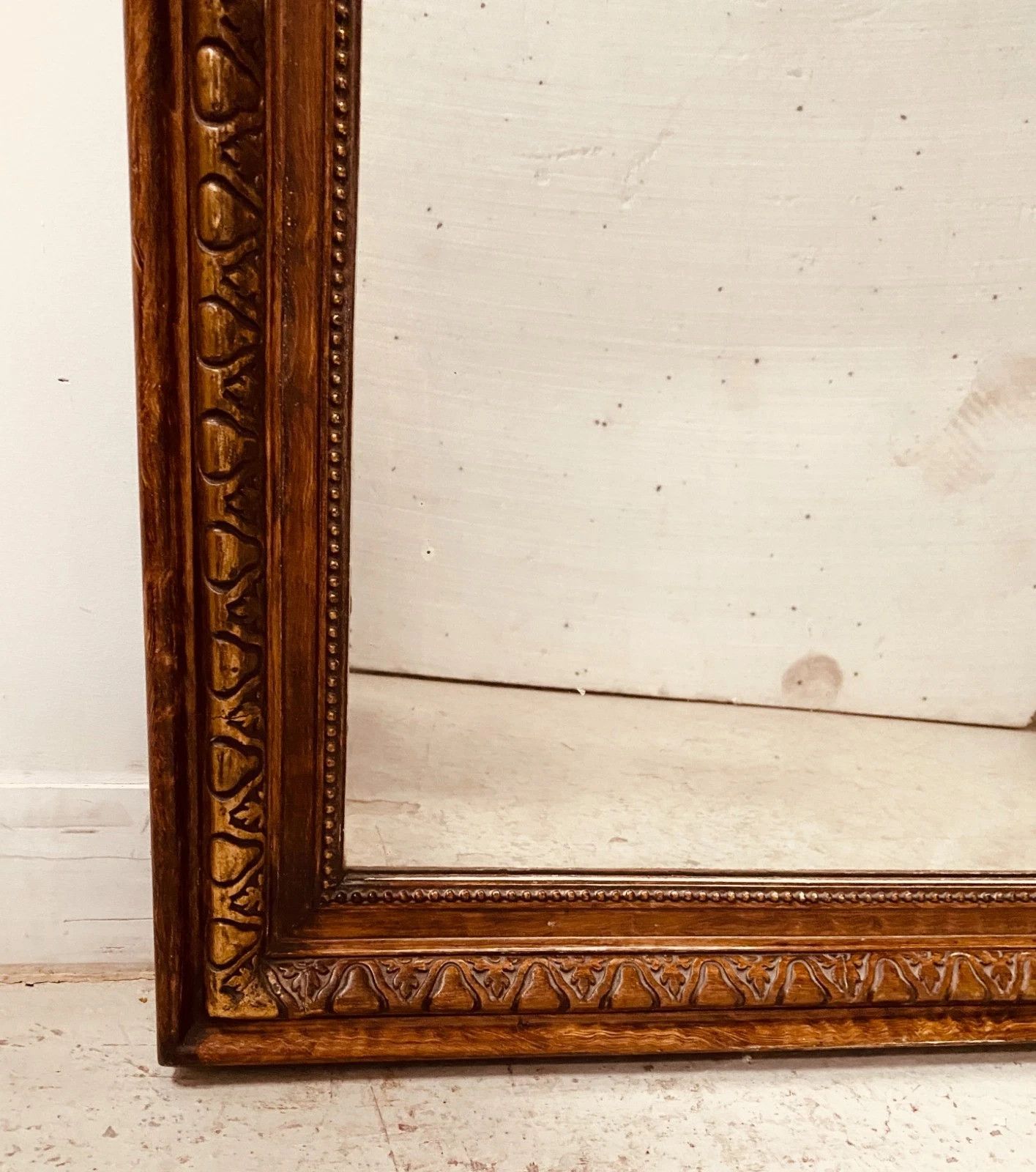 photo furniture Napoleon III Style Mirror In Wood And Patinated Stucco 20th Century