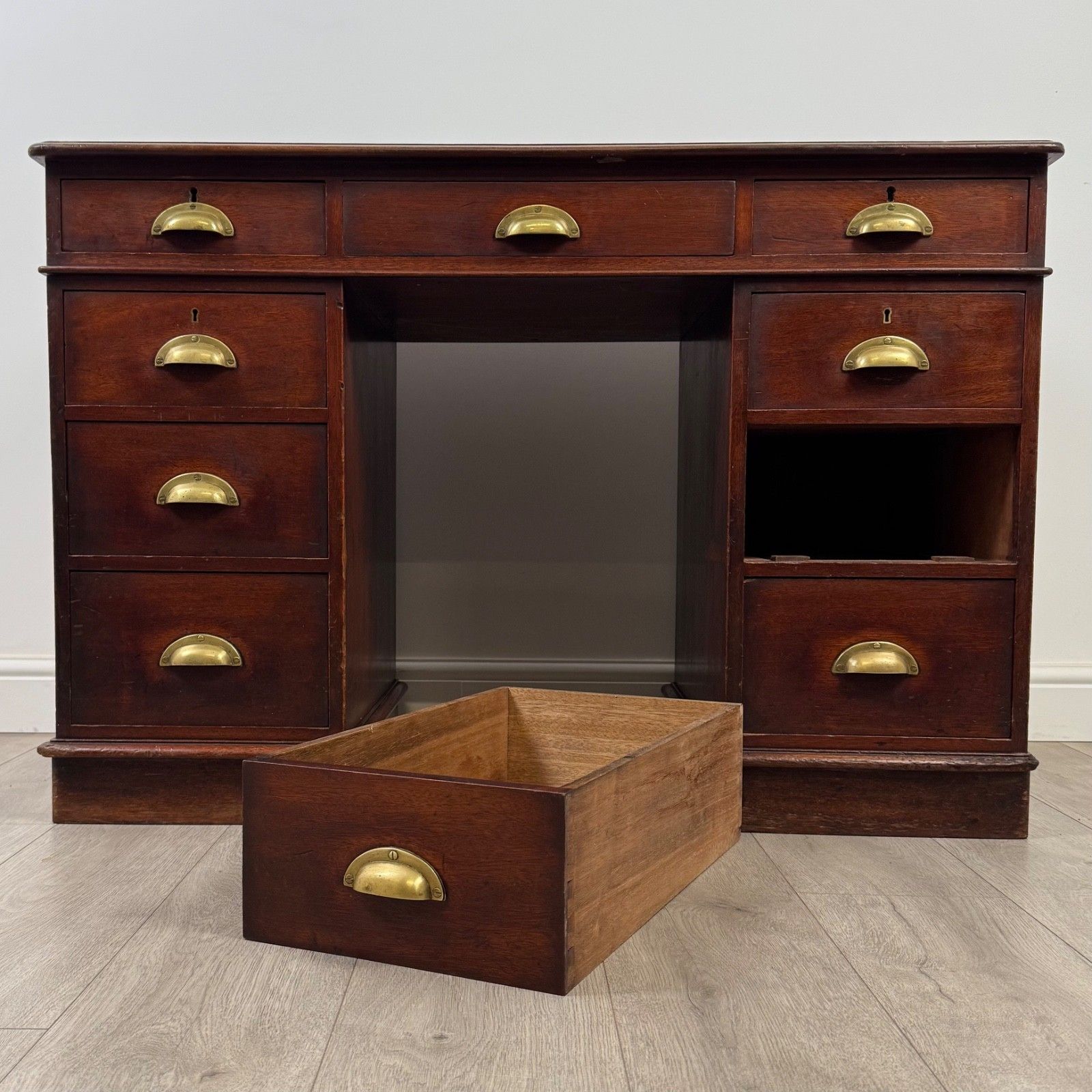 photo for sale Antique 19th Century Good Quality Pedestal Desk In Mahogany