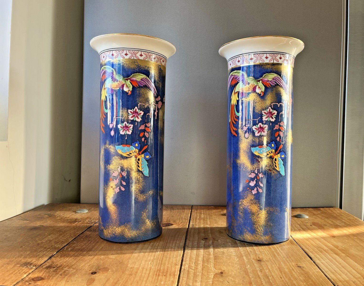 Superb Pair Of Art Deco Falcon Ware Parrot Butterfly Mantel Vases Carlton Style photo Home Decor