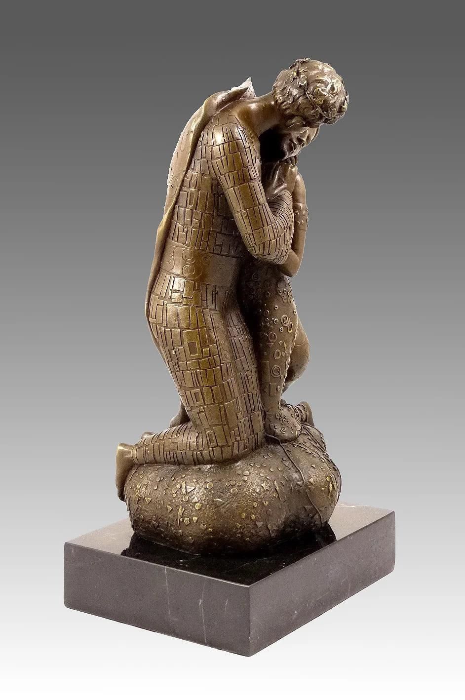 The Kiss   A Stunning Bronze Sculpture Inspired By Gustav Klimt photo vinterior
