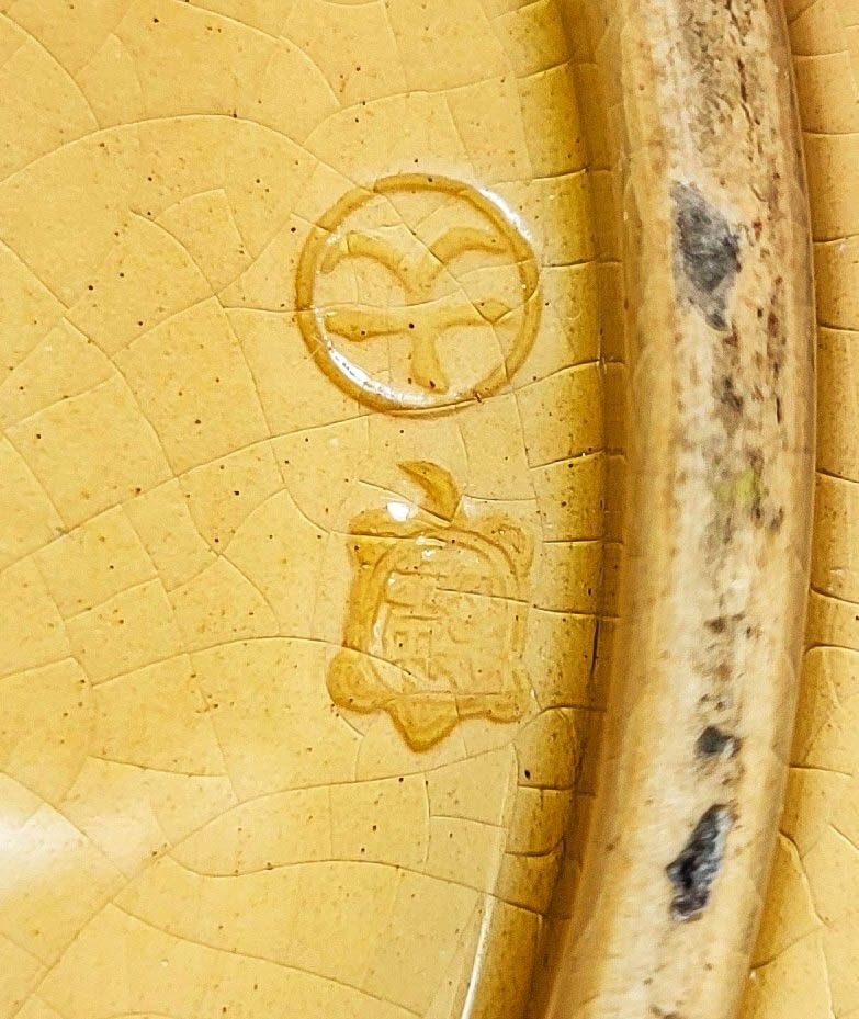 photo furniture Rare Meiji Satsuma Plate By Taizan Workshop, Kyoto, C.1890, Signed, 18.5cm