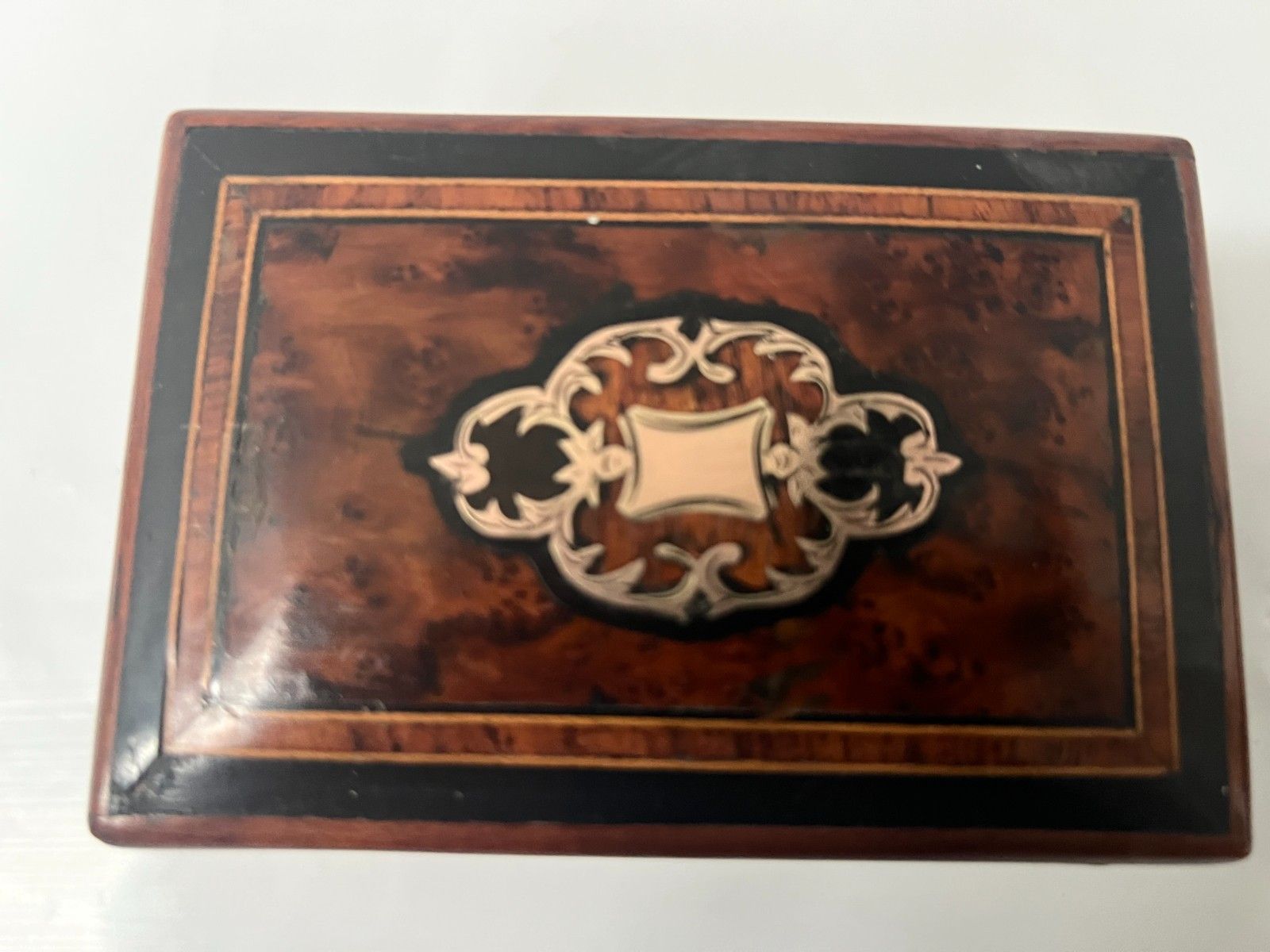 Small Thuya Wood Veneer Jewelry Box 20th Century photo for sale