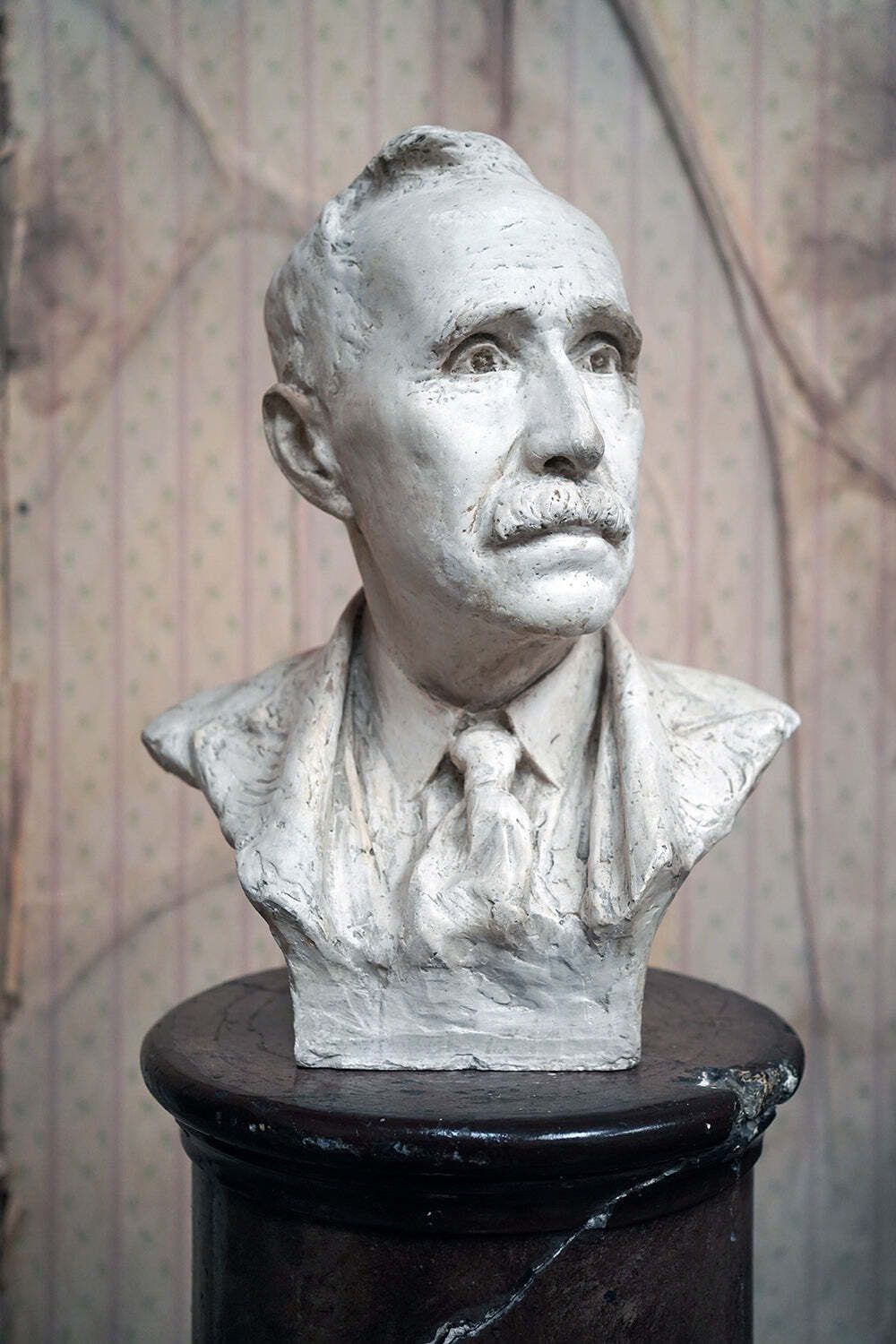 An Early 20thc Scottish Plaster Portrait Bust Of George Hope Tait By Thomas J. Clapperton 1929 photo Art