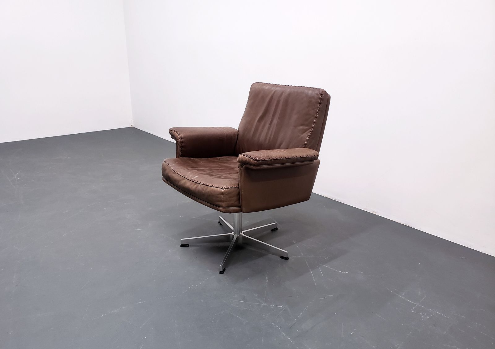 De Sede Swivel, Model Ds 35 In Leather, 1970s Switzerland