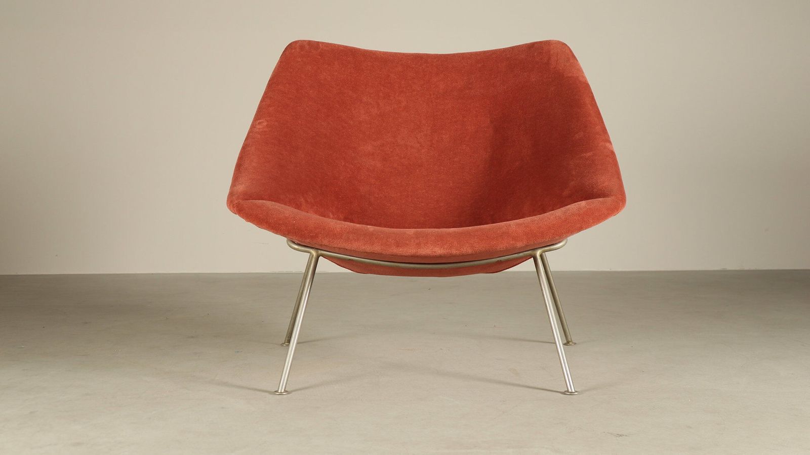 Furniture Pierre Paulin For Artifort — F156 “Little Oyster” Lounge Chair, 1959–1960s photo