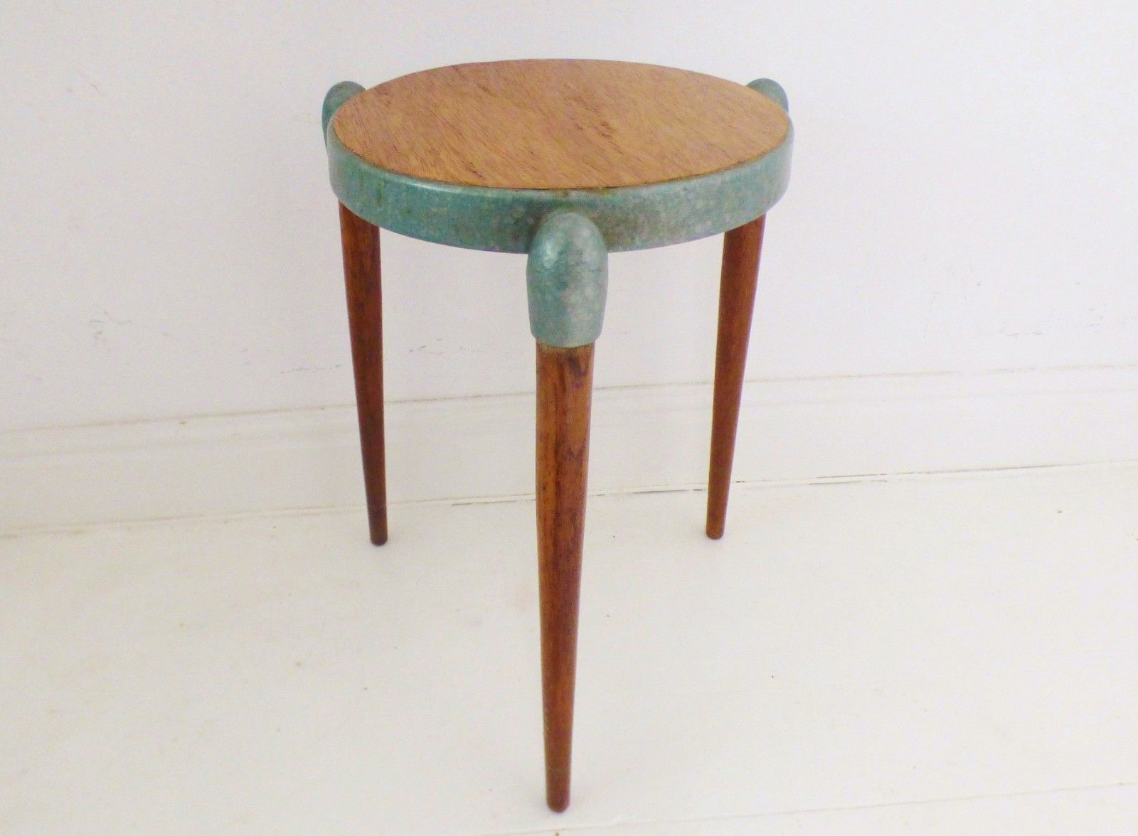 Stunning Vintage Gerald Summers Tv T Stool / Side Table 1950's